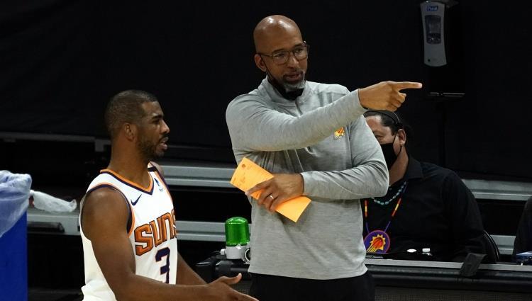  布克单节二十二分太阳击退爵士延续强势表现  